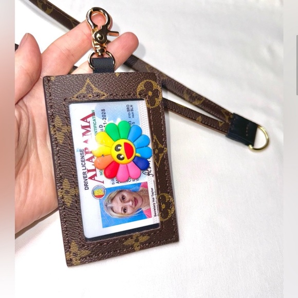 🤎🩷 LV Monogram Custom Lanyard ID Holder handmade - Picture 4 of 13